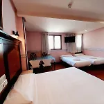 Sara By Gaiarooms Pensionat 2*