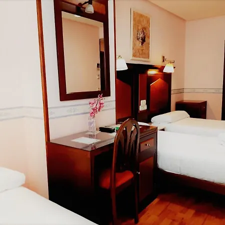 Guest house Sara By Gaiarooms 2*