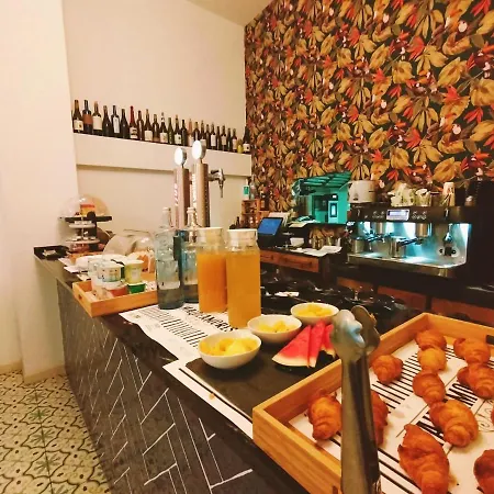 Guest house Sara By Gaiarooms Salamanca