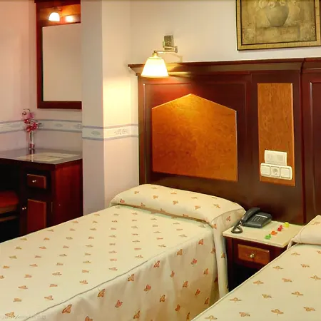 Sara By Gaiarooms 2* Salamanka