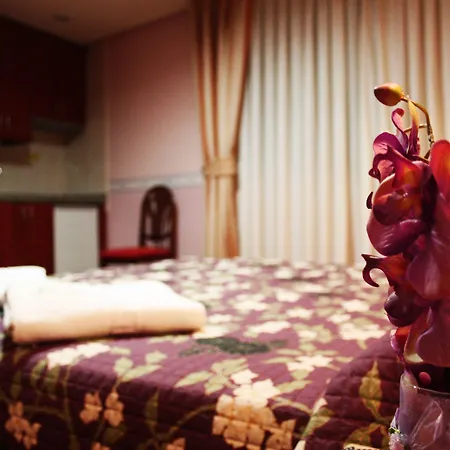 Sara By Gaiarooms Гостьовий будинок 2*