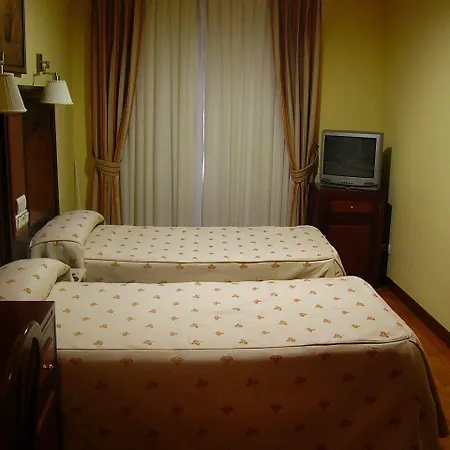 Pensjonat Sara By Gaiarooms Salamanka