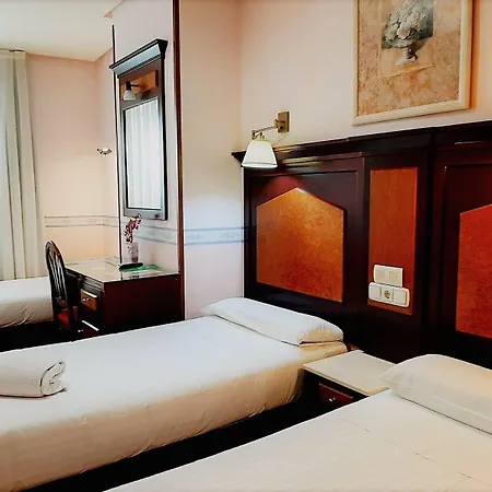 Sara By Gaiarooms Salamanka