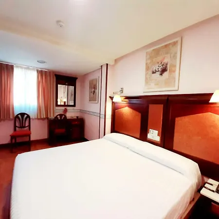 Guest house Sara By Gaiarooms 2*