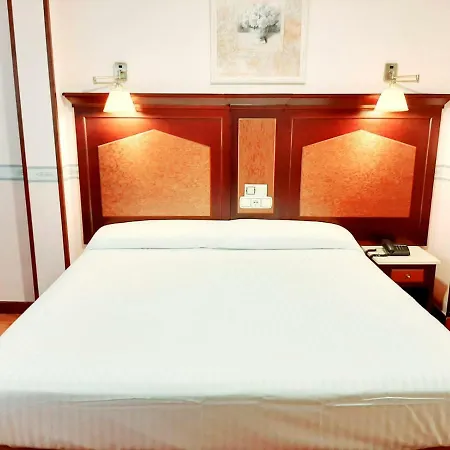 Sara By Gaiarooms 2*