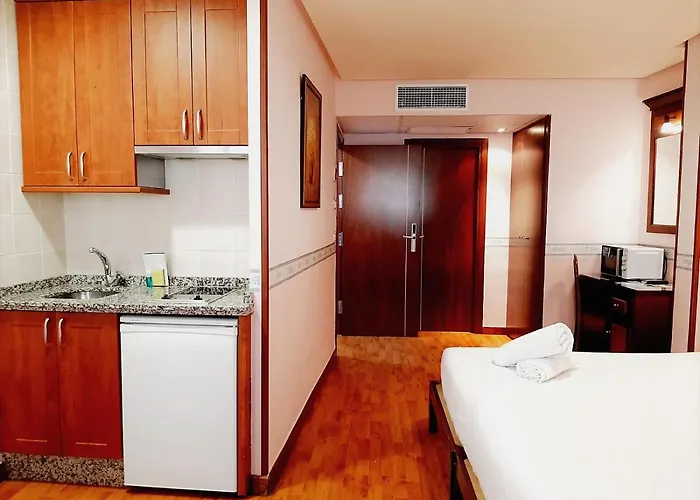 Гостьовий будинок Sara By Gaiarooms Саламанка