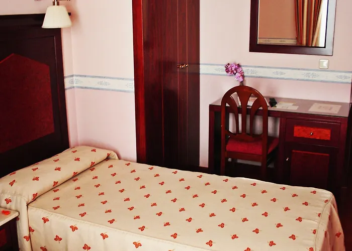 Sara By Gaiarooms 2* Саламанка