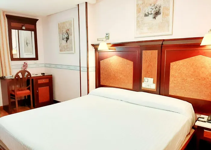 Sara By Gaiarooms Salamanca