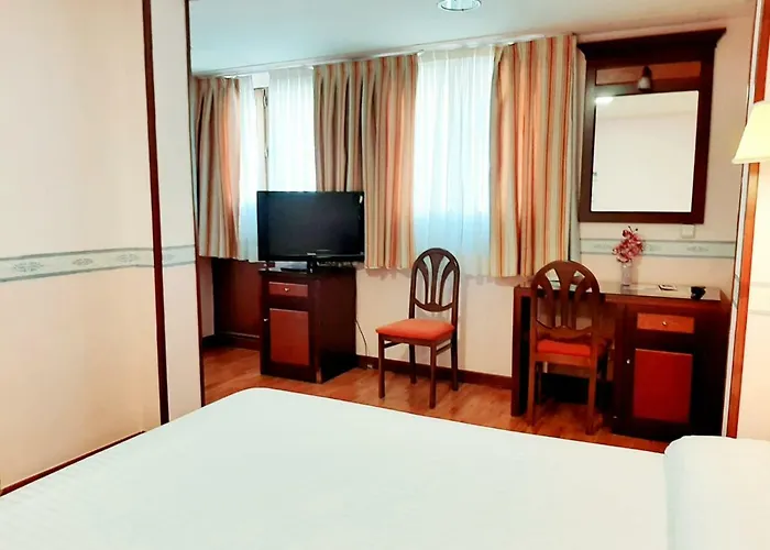 Sara By Gaiarooms 2* Саламанка